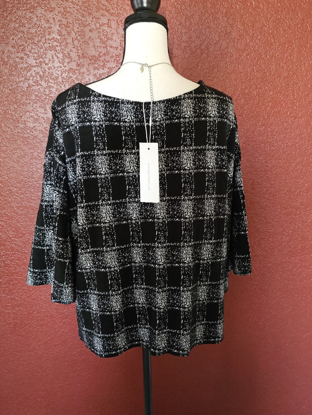 Adyson Parker Black and White Patterned Ribbed Top - Picture 9 of 9